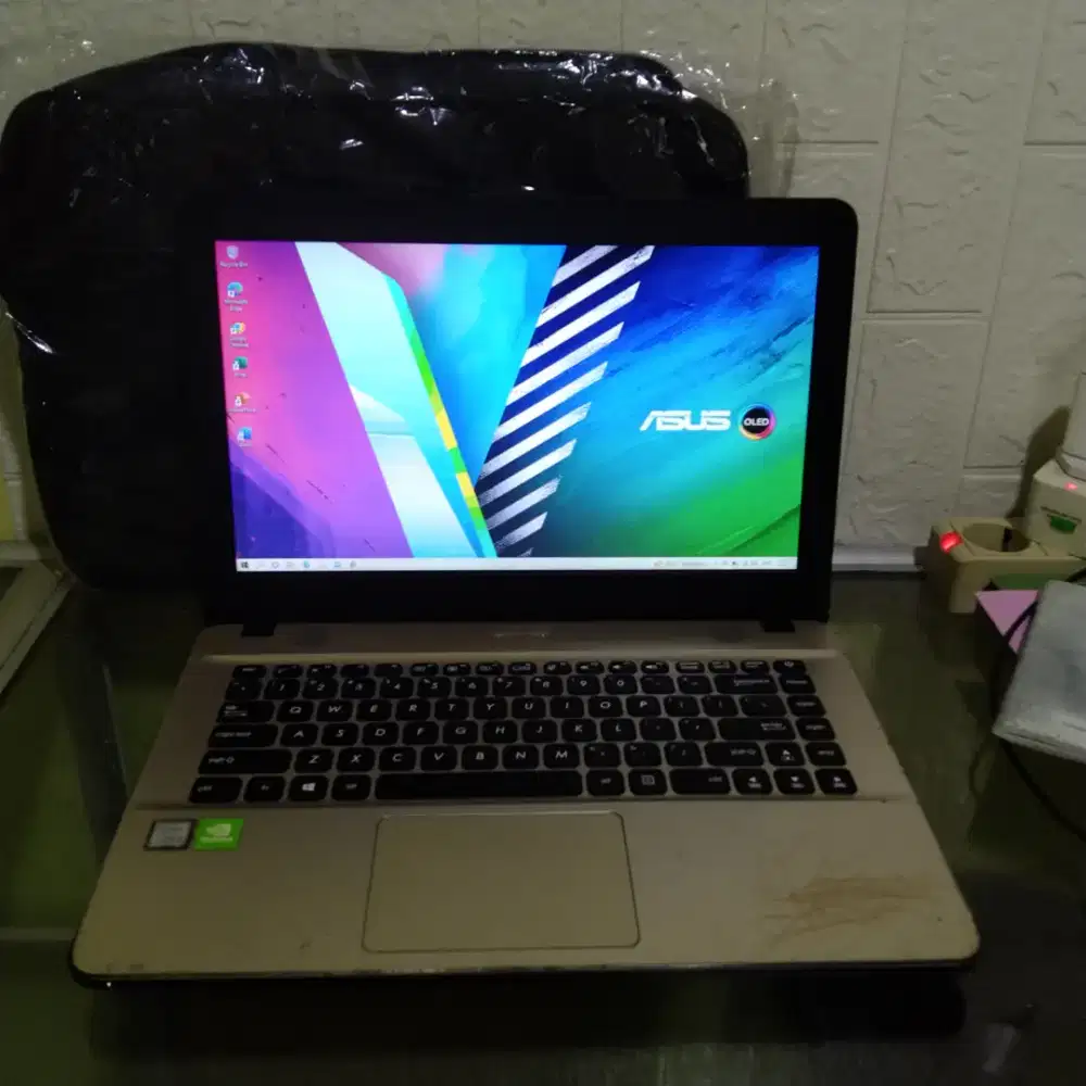 Laptop Asus core i3 gen7 ram 4gb SSD 128gb HDD 320gb normal