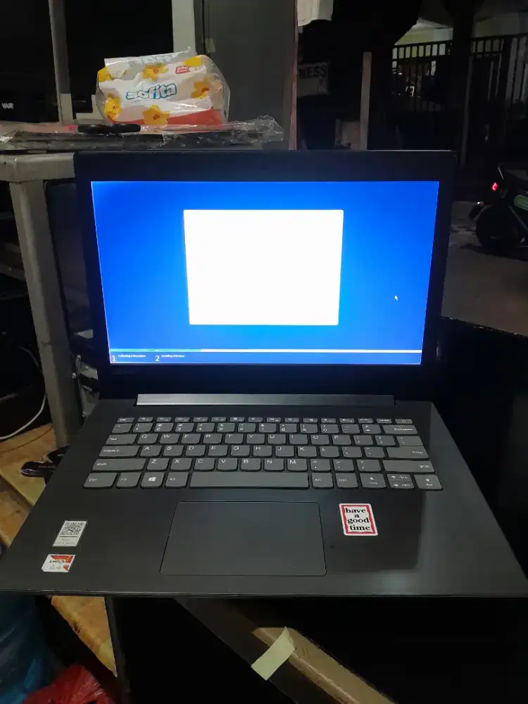 LAPTOP LENOVO AMD A4