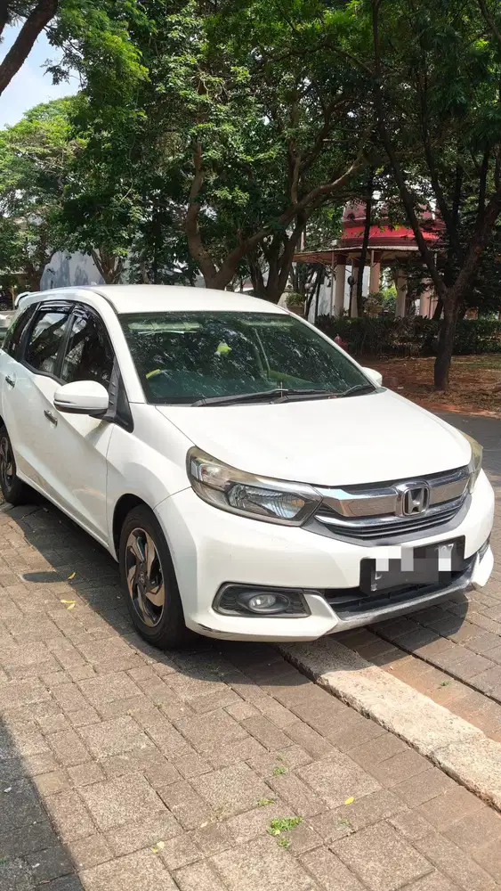 2017 Honda Mobilio 1.5 E A/T - Putih