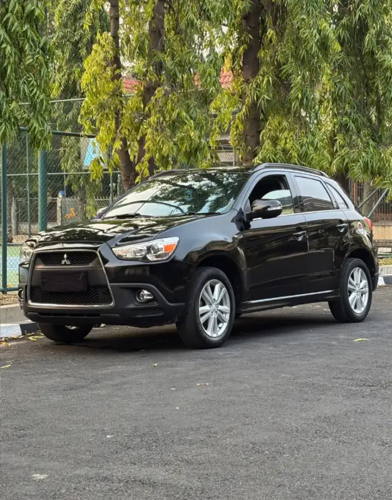 TDP 5 JUTA MITSUBISHI OUTLANDER PX SPORT AT 2013 HITAM
