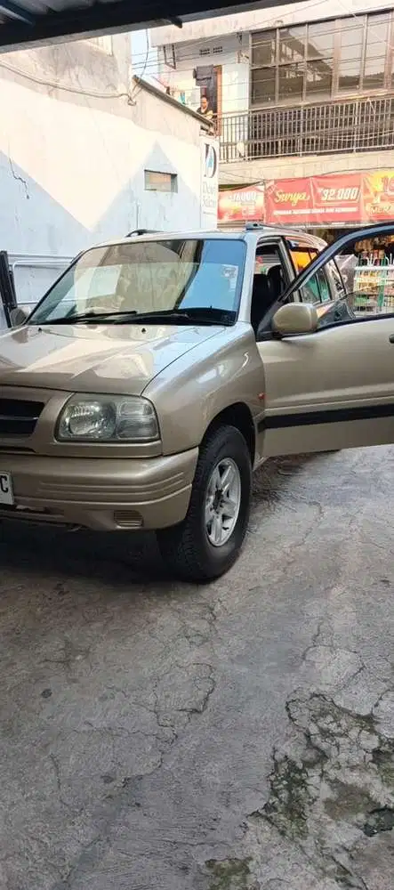Suzuki Escudo 2004 Bensin