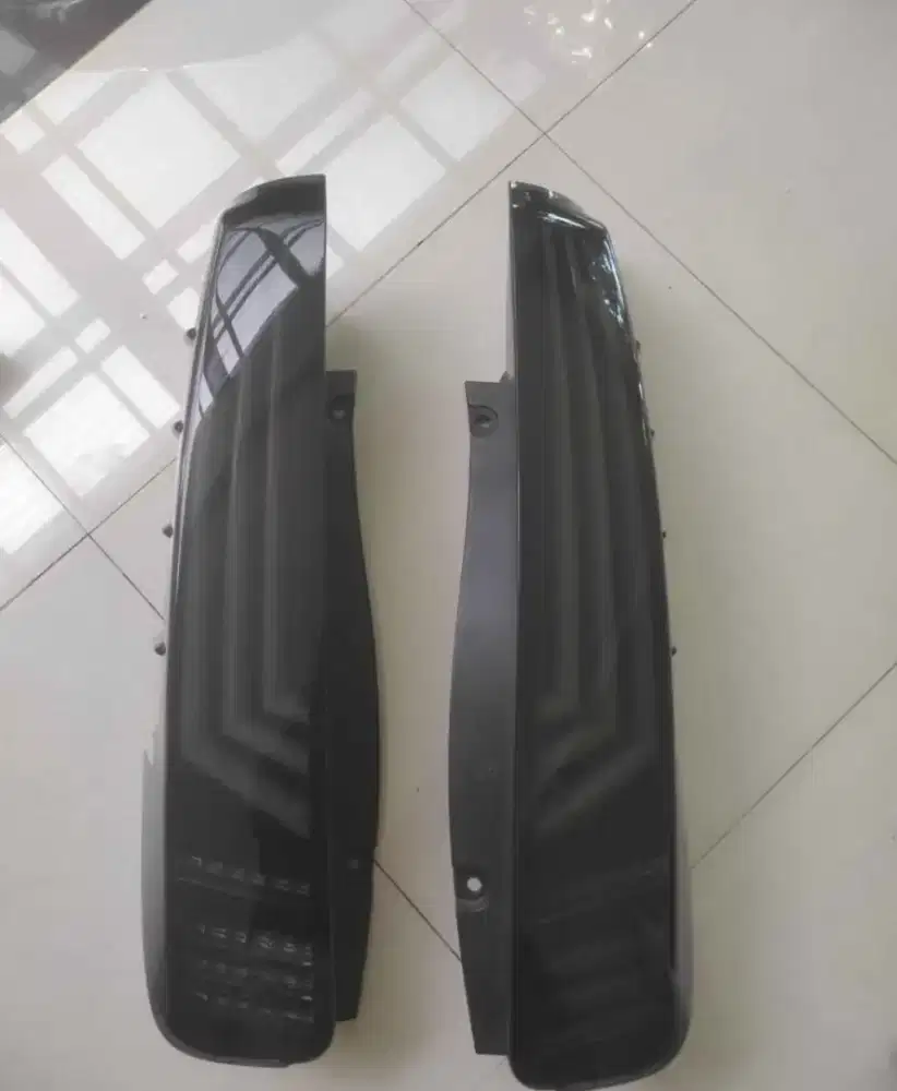 Rear lamp voxy jepang Valenti