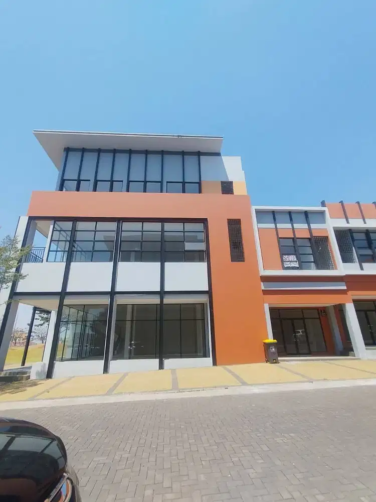 Dijual Ruko 3 Lantai Siap Pakai Lokasi Strategis depan Mall Summarecon