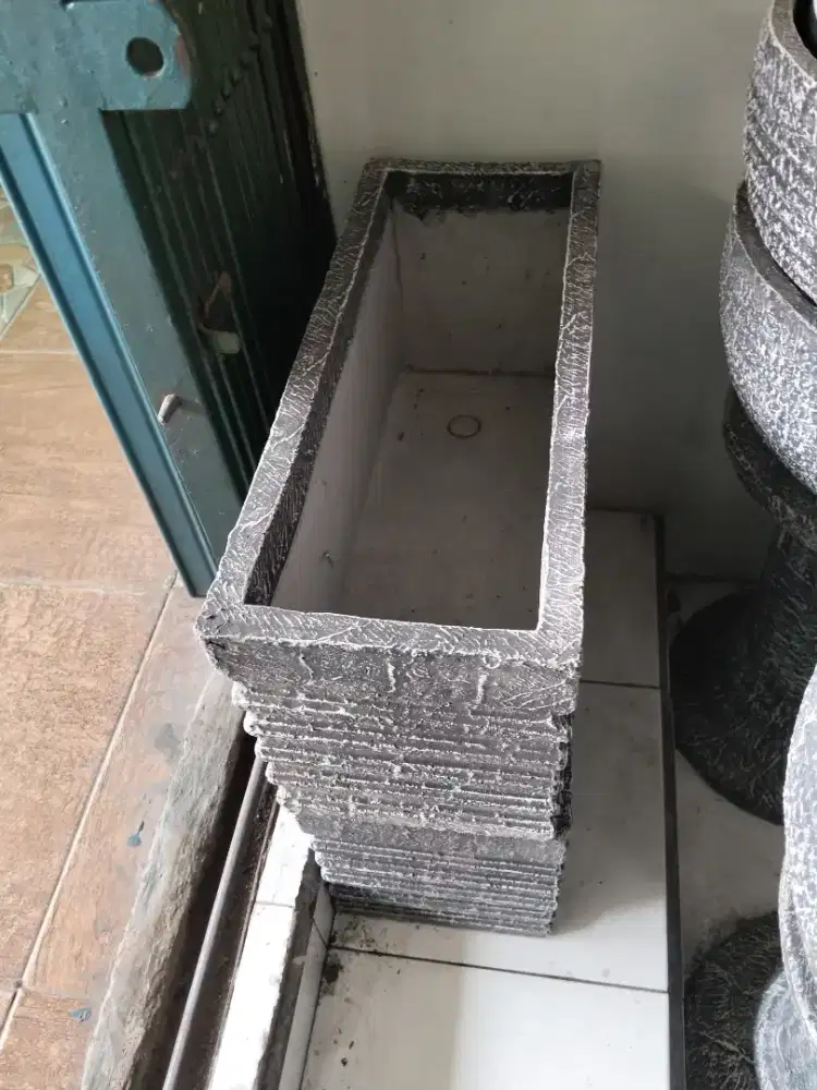 Pot panjang batu 60cm