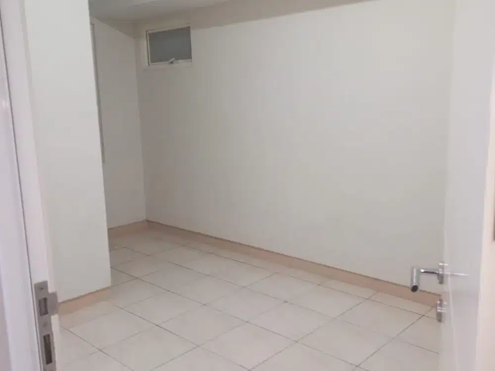 Dijual Apartemen Springlake Summarecon Bekasi, Non Furnished