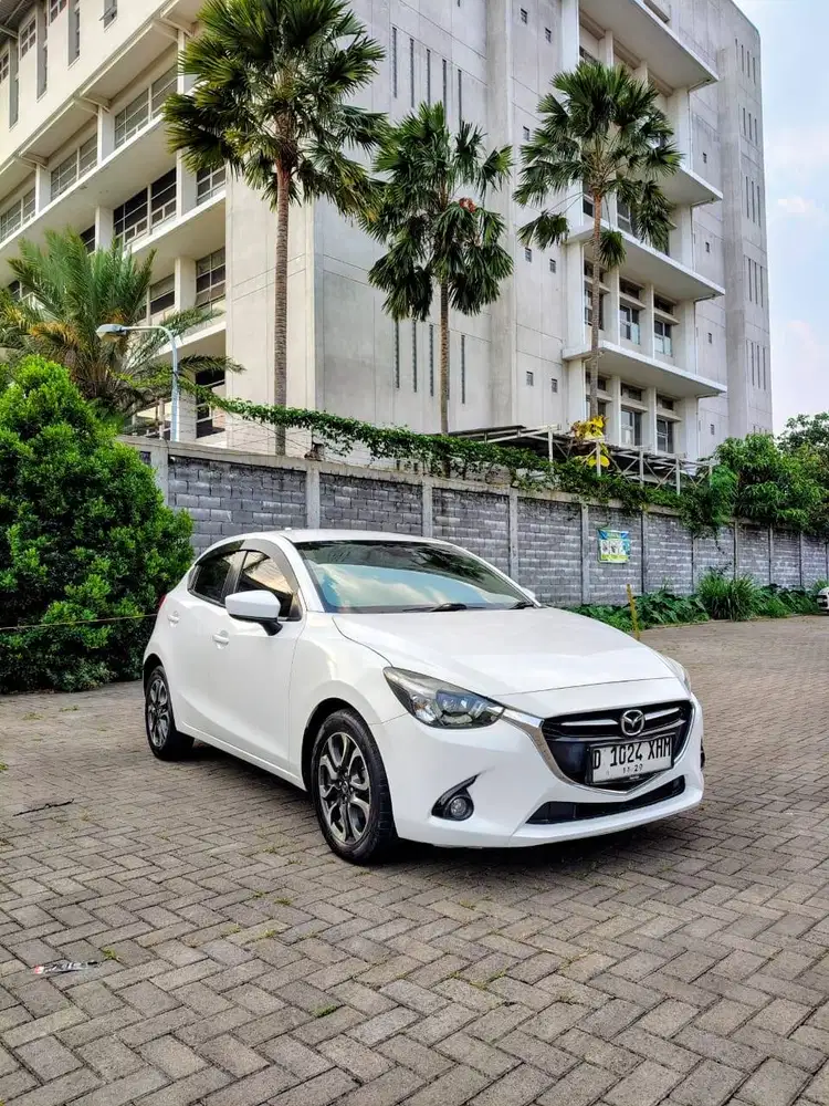 Mazda 2 Skyactiv' Matic 2016 Siap Pakai