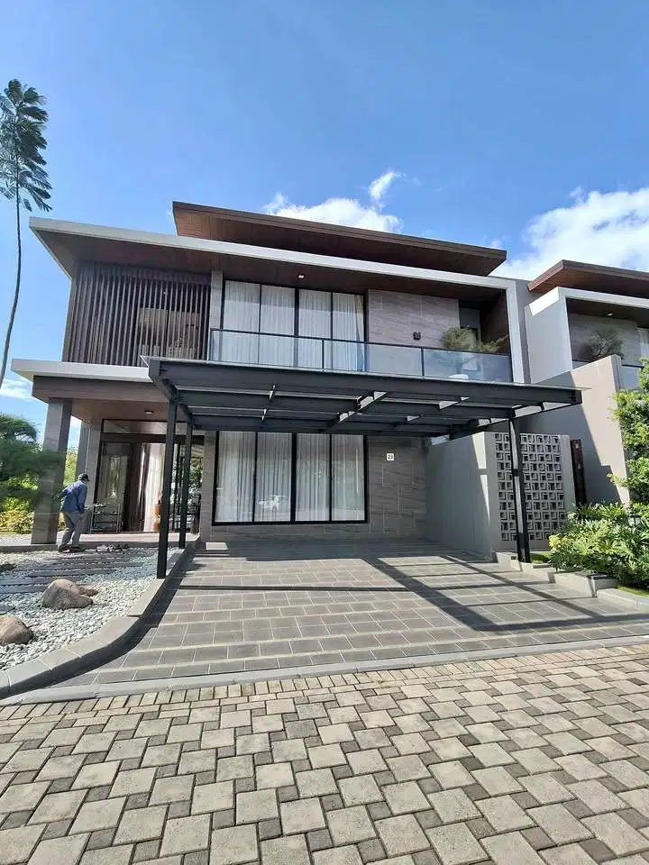 Jual Rumah Siap Huni Lebar 8 type Morizen Summarecon Makassar 2 Lantai