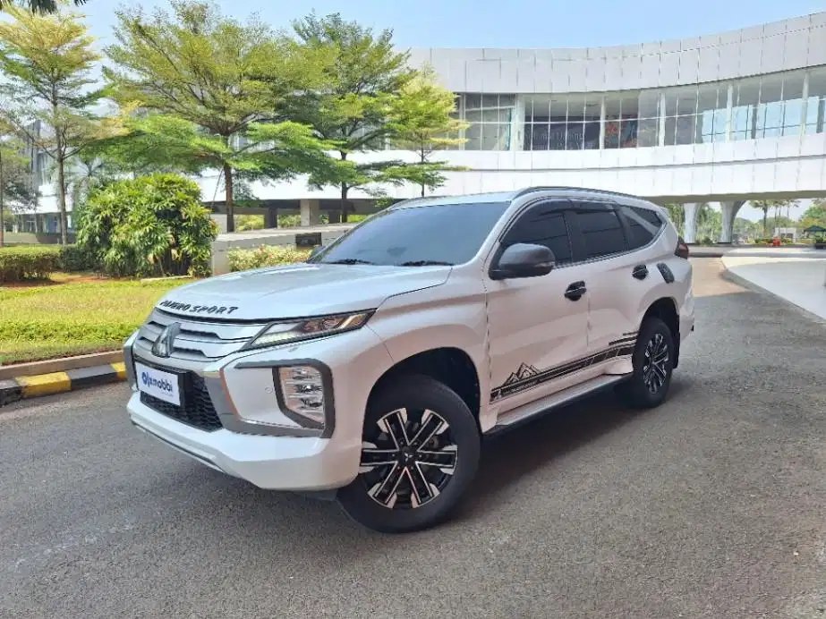 LOW DP Pajero Sport 2.4 Dakar 4x2 Ultimate Solar-AT 2023 FJJ