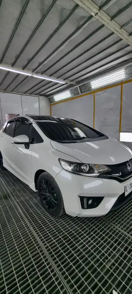 Honda jazz Bengkel cat oven mobil body repair repaint
