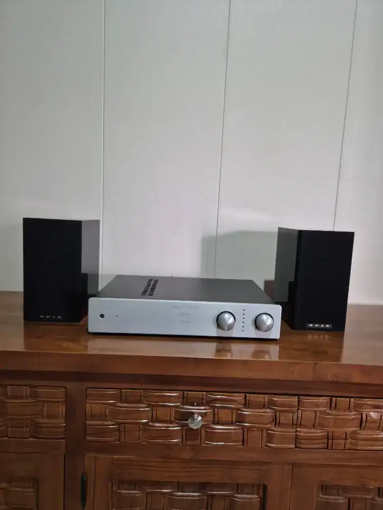 Audio analogue tipe pucini dan book shelf Brix
