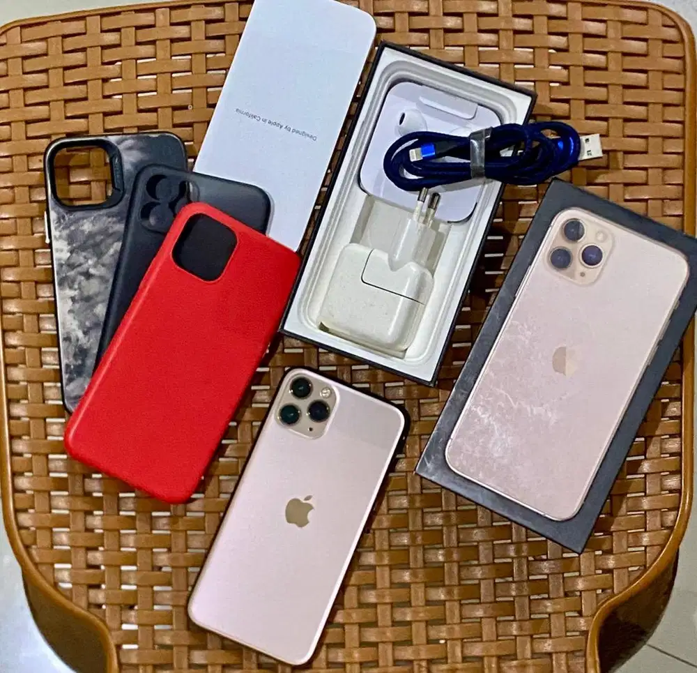 Iphone 11 pro 256Gb ibox (baca deskripsi)
