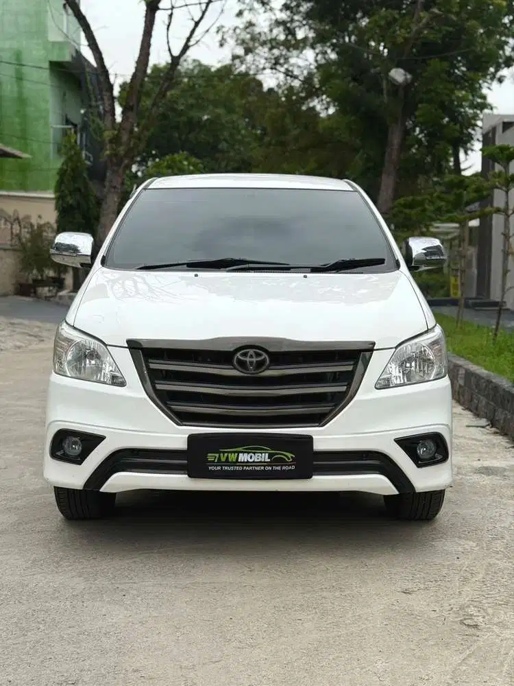 Innova Barong G Diesel A/T (2015) Putih 2013 2014
