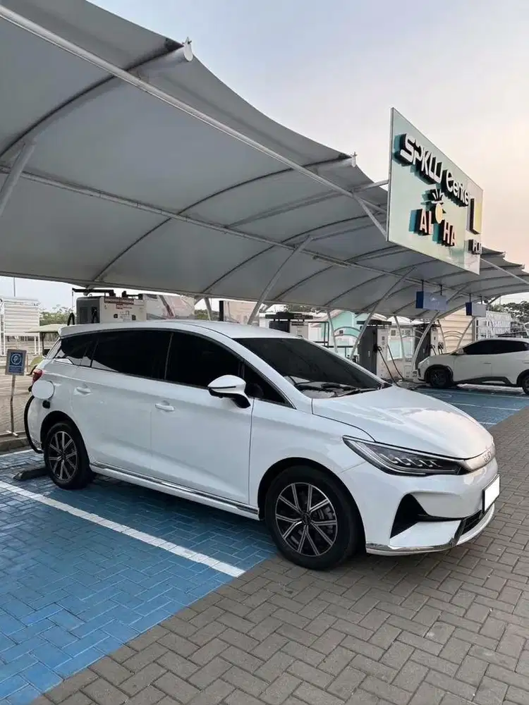 [CASH] BYD M6 2025 Putih 7 Seater Keluarga EV 420 KM Jual Cepet