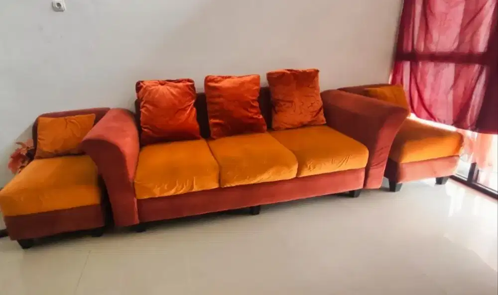JUAL CEPAT SOFA FULL SET BANGKU 3 DAN SINGLE ADA 2