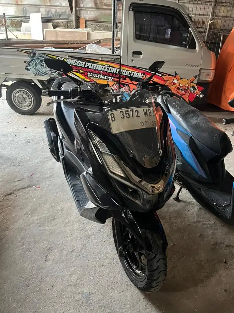 Pcx 160 abs 2022 hitam
