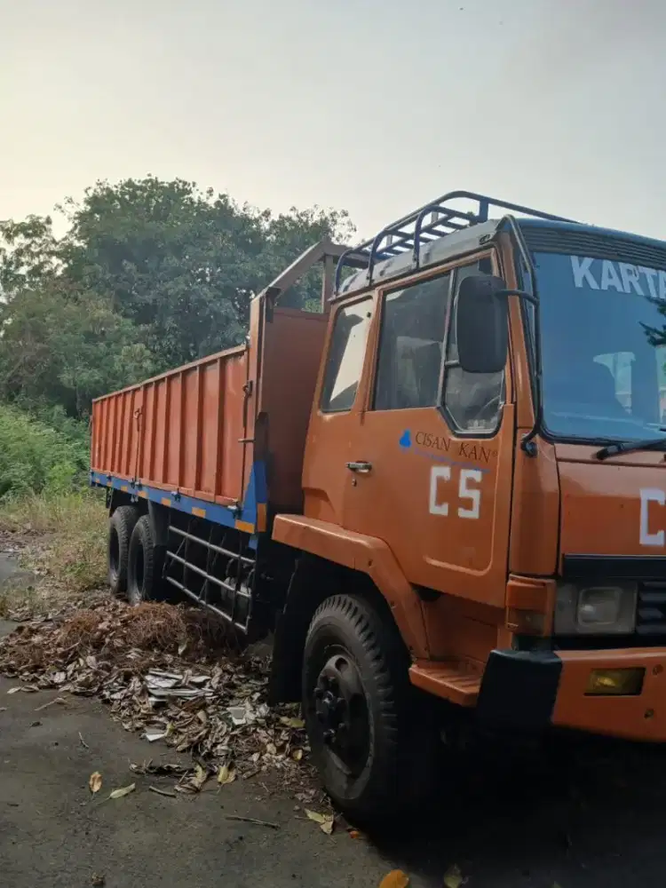 Mitsubishi Fuso FN 527 MS 6x4 Th 2010