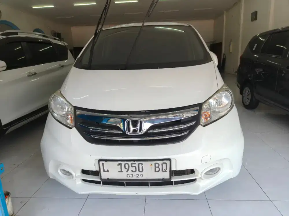 [Gress Mobil Kutisari] HONDA FREED E PSD 2013 DOUBLE AC
