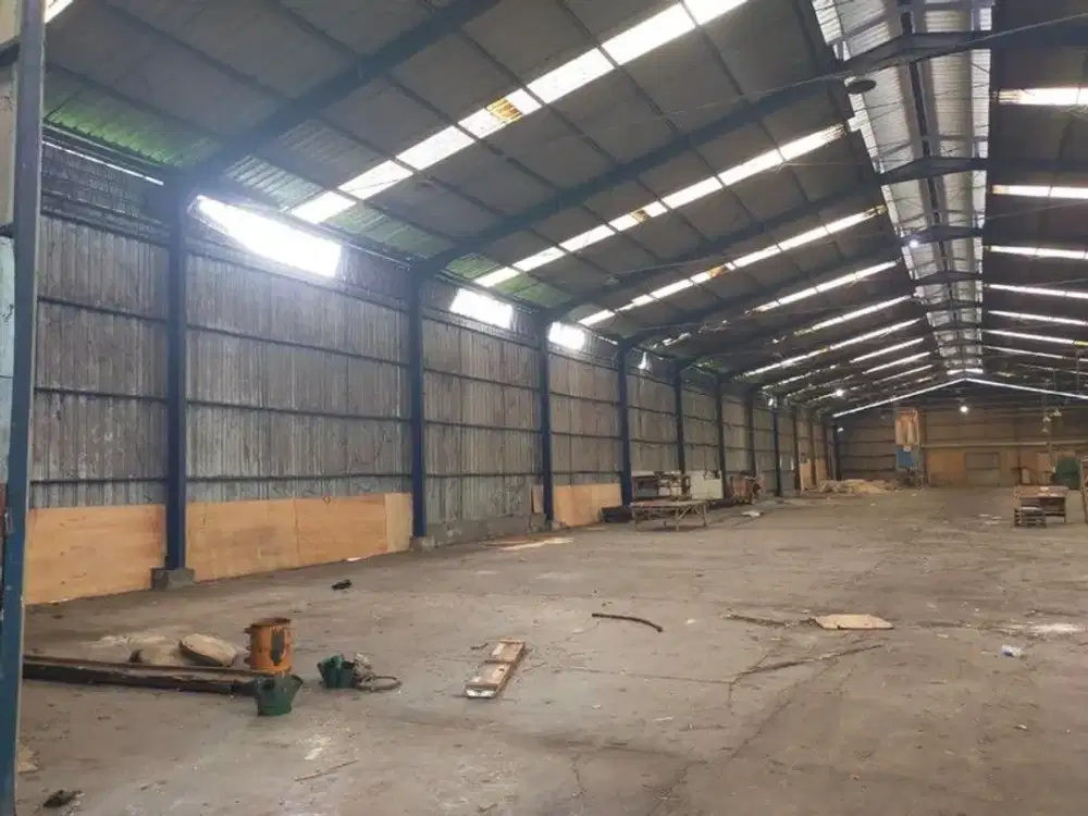 Dijual / Disewakan 1 Hektar Ex Pabrik Plywood Jalan Raya Randuagung - Lumajang Jawa Timur