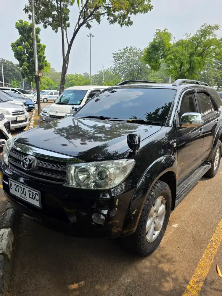 Fortuner 2.7 bensin G AT tahun 2010 pribadi