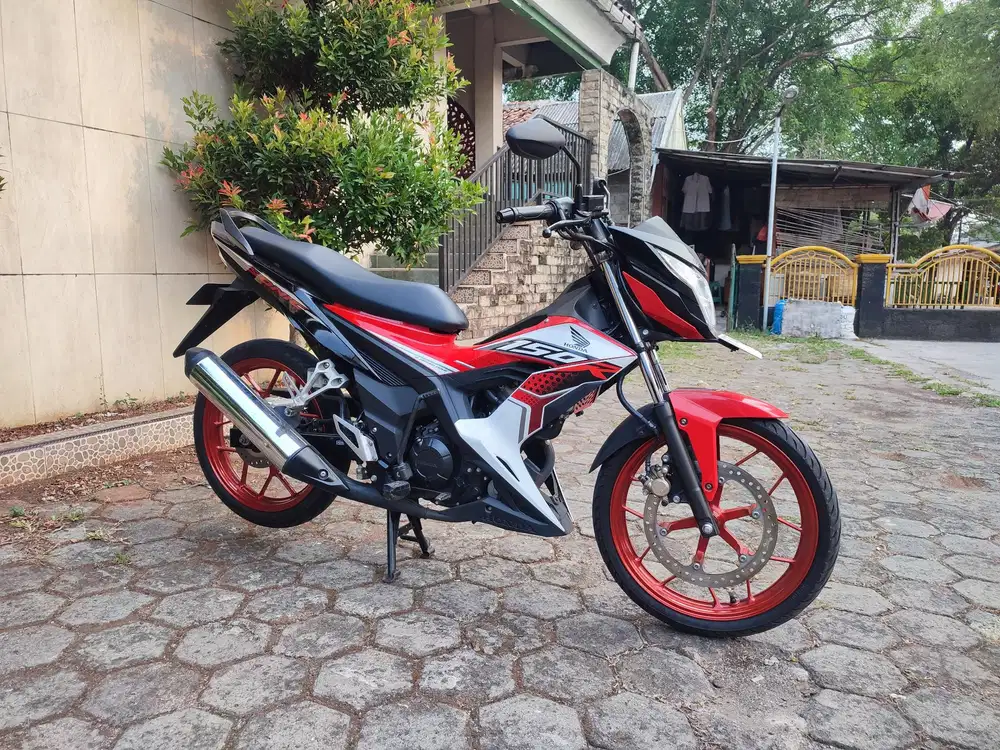 FOR SALE SONIC 150 TAHUN 2023 KM 11RB