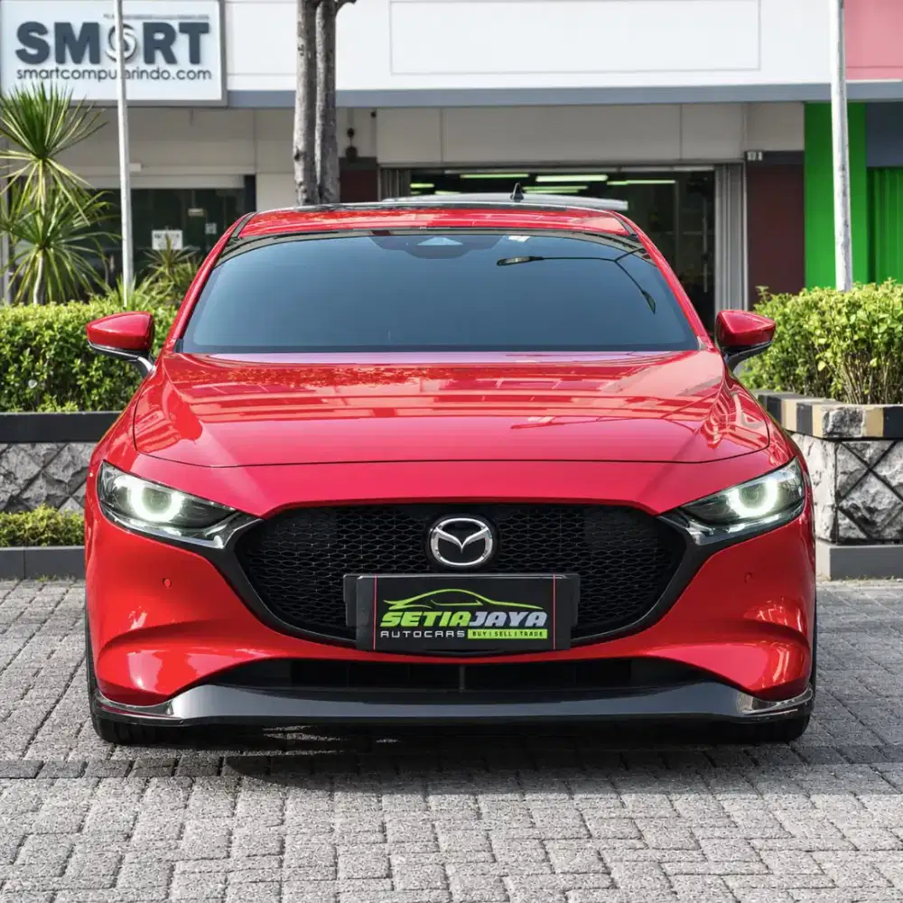 Mazda 3 Hatsback 2000cc matic 2024