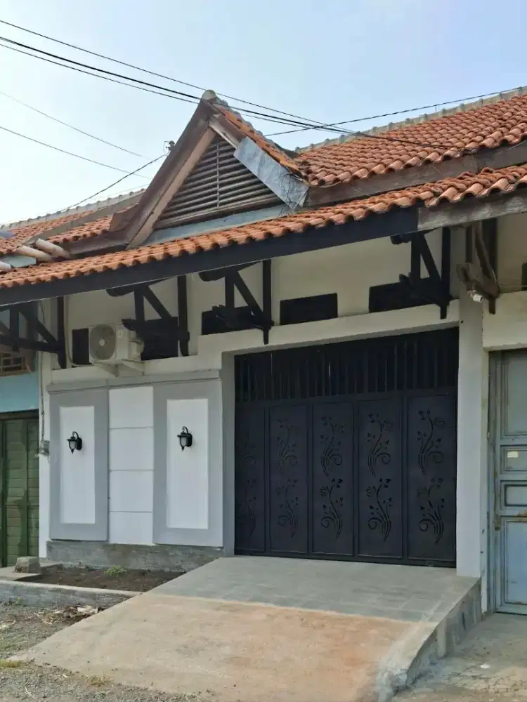 DIJUAL RUMAH TOKO RENOVASI BARU LOKASI STRATEGIS WILAYAH COMAL