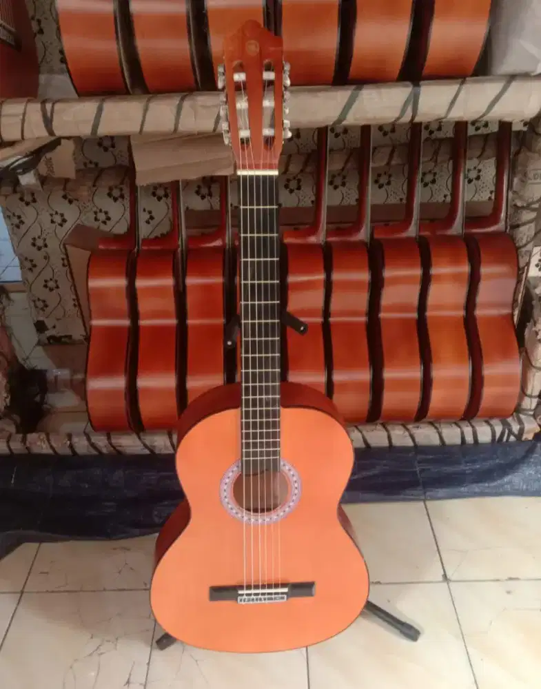 GITAR AKUSTIK NILON