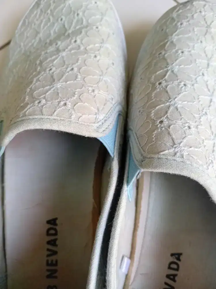 Nevada sepatu jalan biru muda soft
