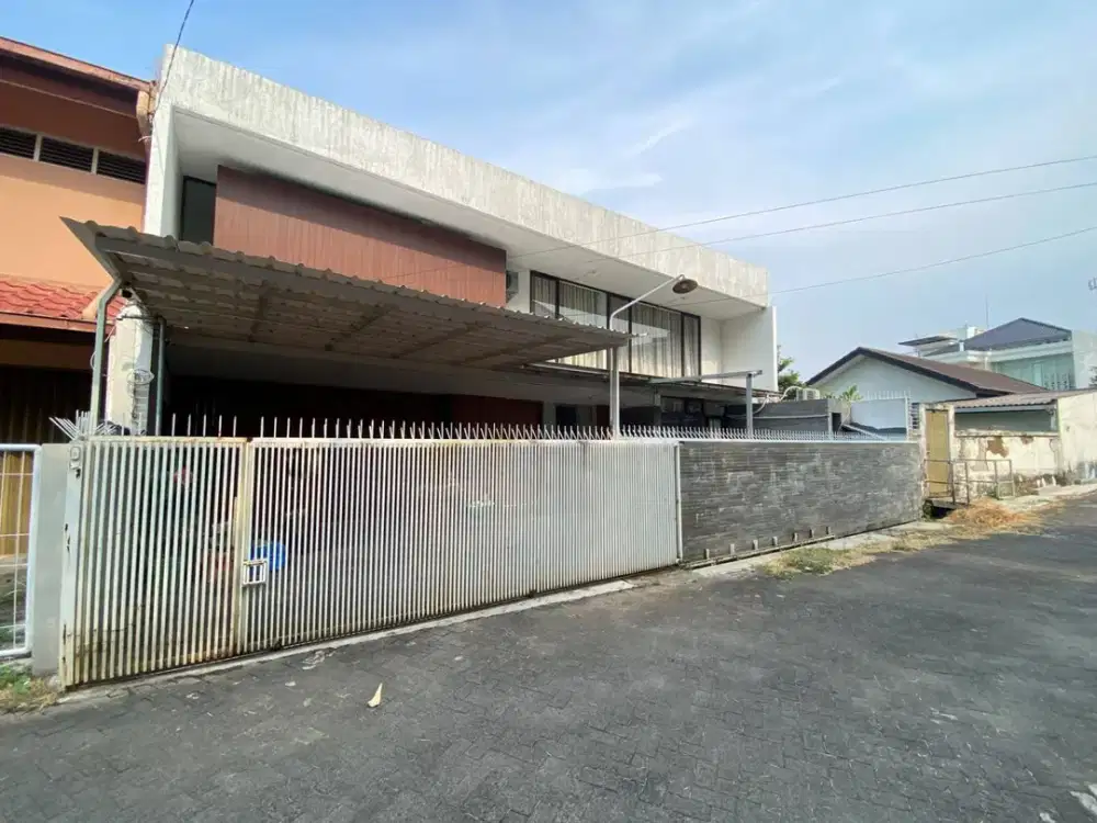 Dijual Rumah Mewah Lokasi Strategis Di Jl. Sinabung Semarang