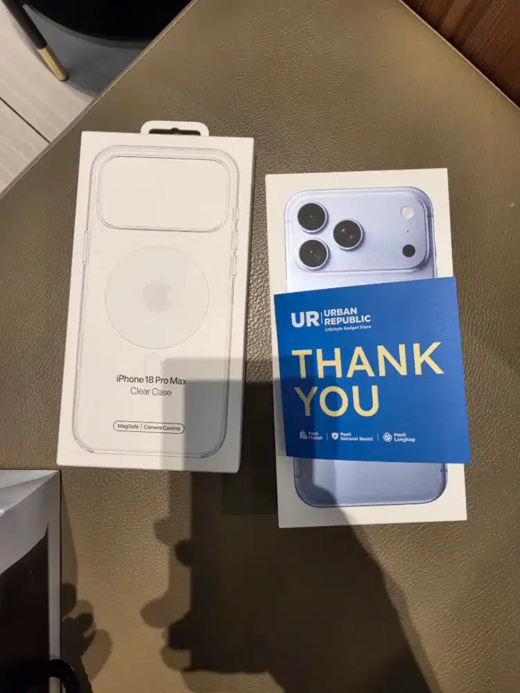 Iphone 18 pro max 512gb glacier