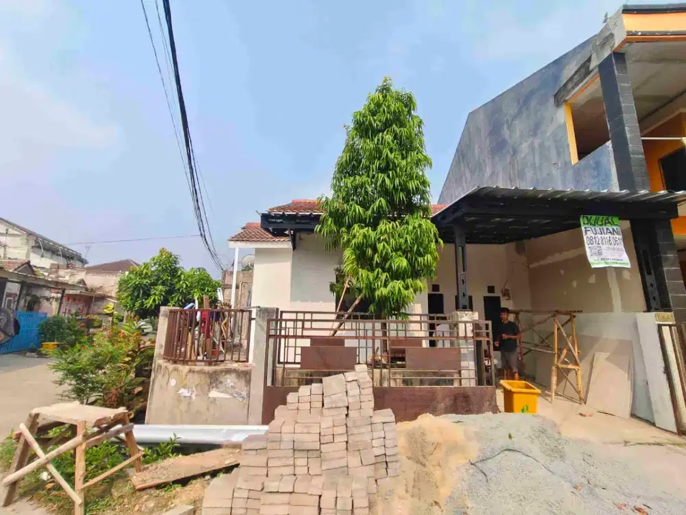 Rumah hook siap huni depan Mall Ciputra Tangerang