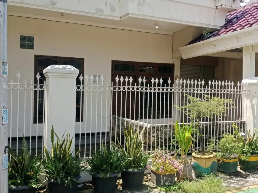 Jual Rumah 2 Lantai Nyaman di Surabaya Bubutan