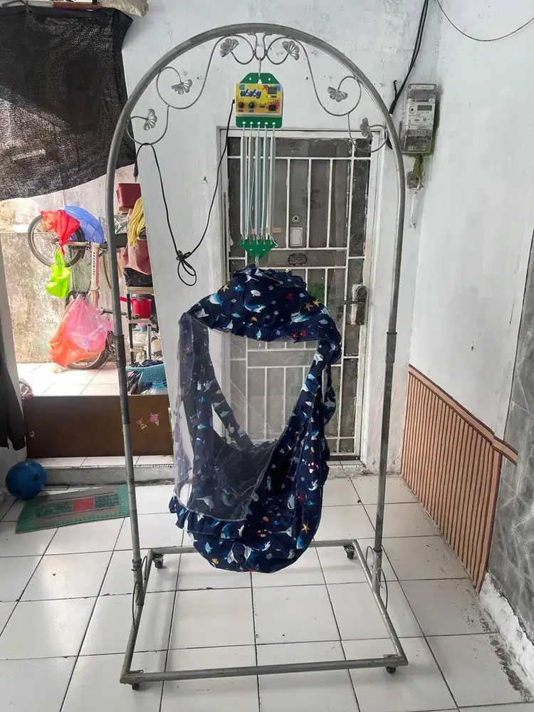 Ayunan bayi besi full set (siap pakai)