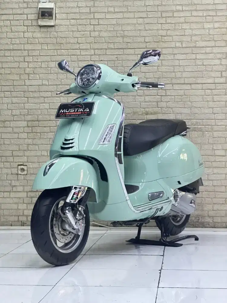 Perfect Condition!!Vespa GTS 150cc Smart Key 2024 Plat P Mulus-Mustika