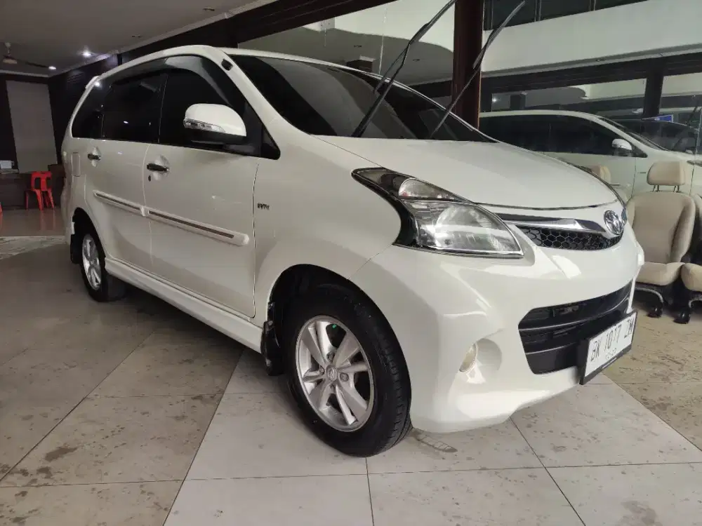 Avanza Veloz 1.5 2012 putih 2013 manual