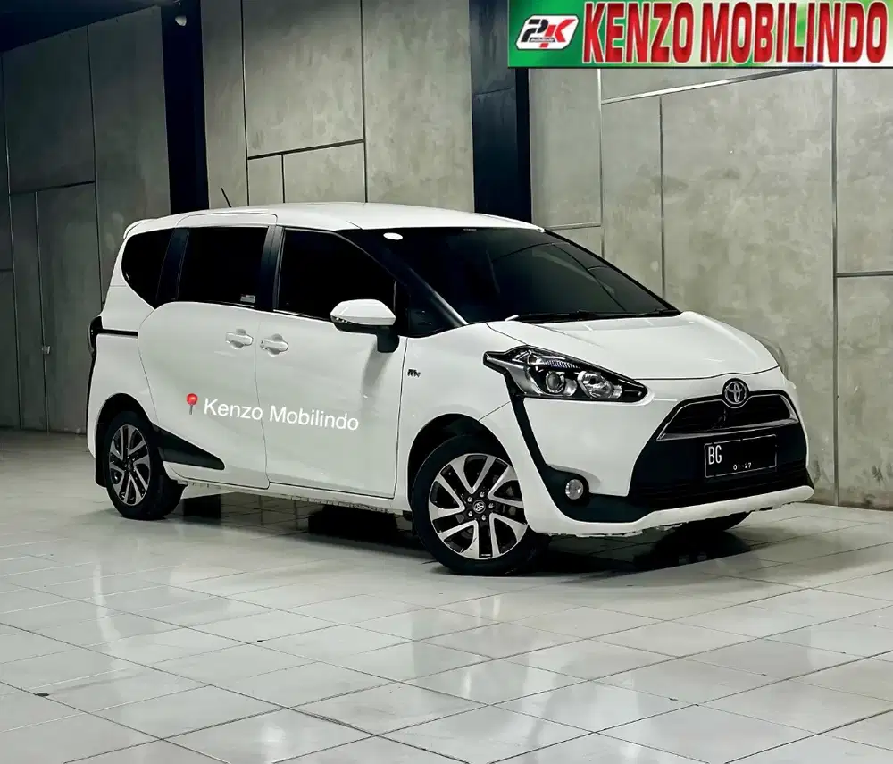 [Dp 5jt] Sienta 1,5 V AT 2016 putih,km 50rb sangat istimewah