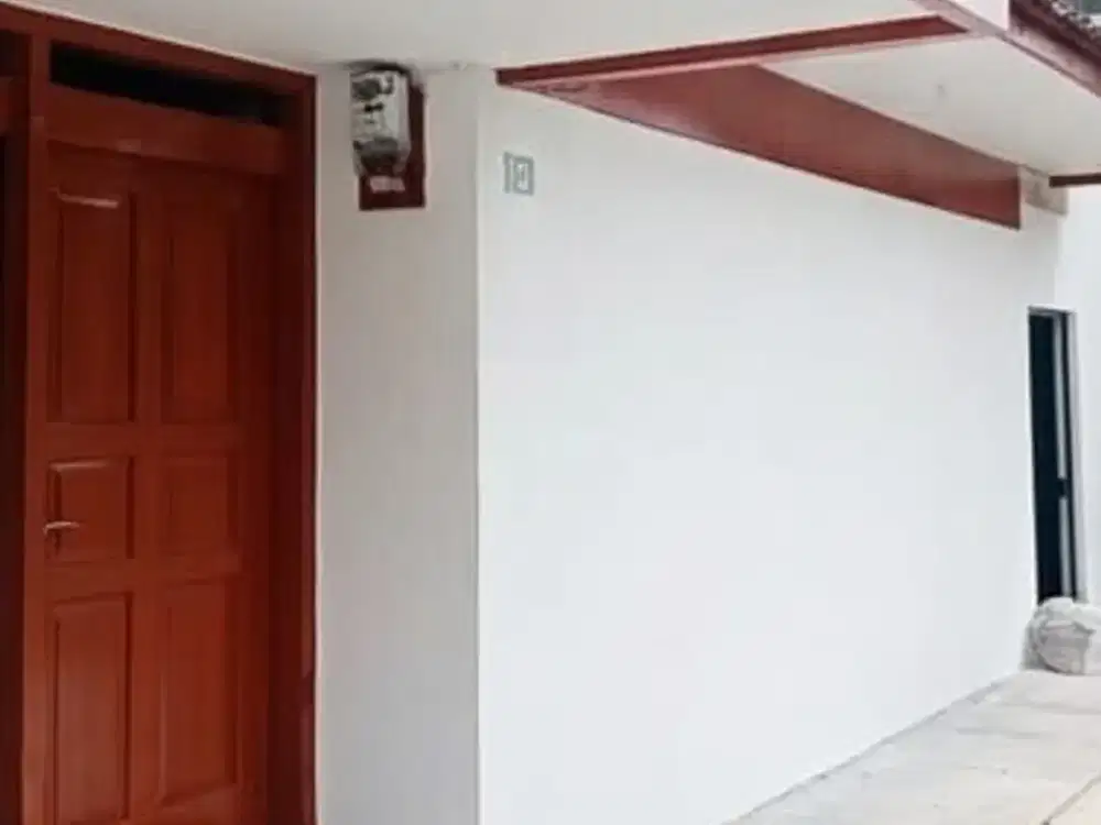 DISEWAKAN GUDANG, KANTOR, RUMAH  1 LANTAI BARU RENOVASI SIAP PAKAI LOKASI DI SAYAP SOEKARNO HATTA BANDUNG