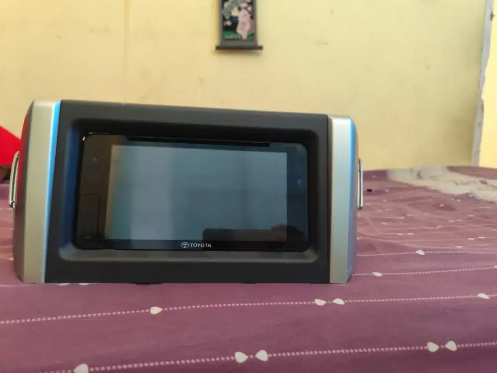 Head unit mobil innova 24 G 
Original