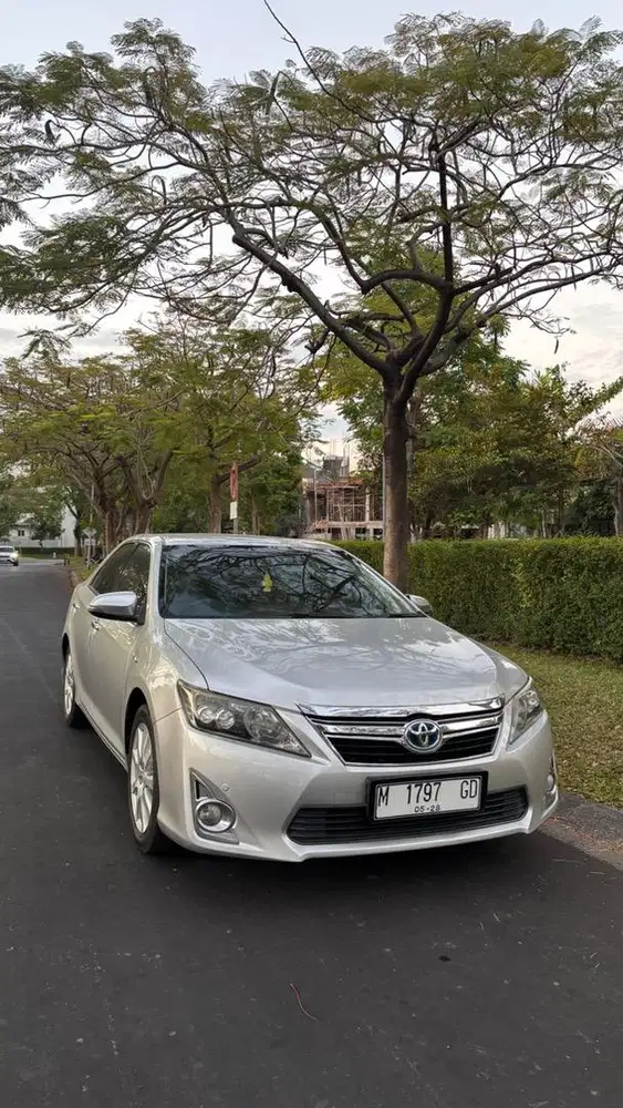 Toyota Camry V Hybrid 2012