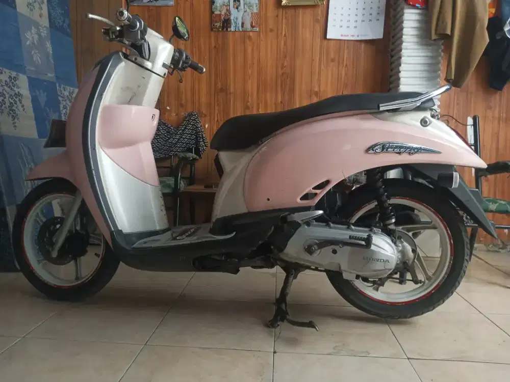 Dijual honda scopy mesin alus stater aman, nego sampe jadi