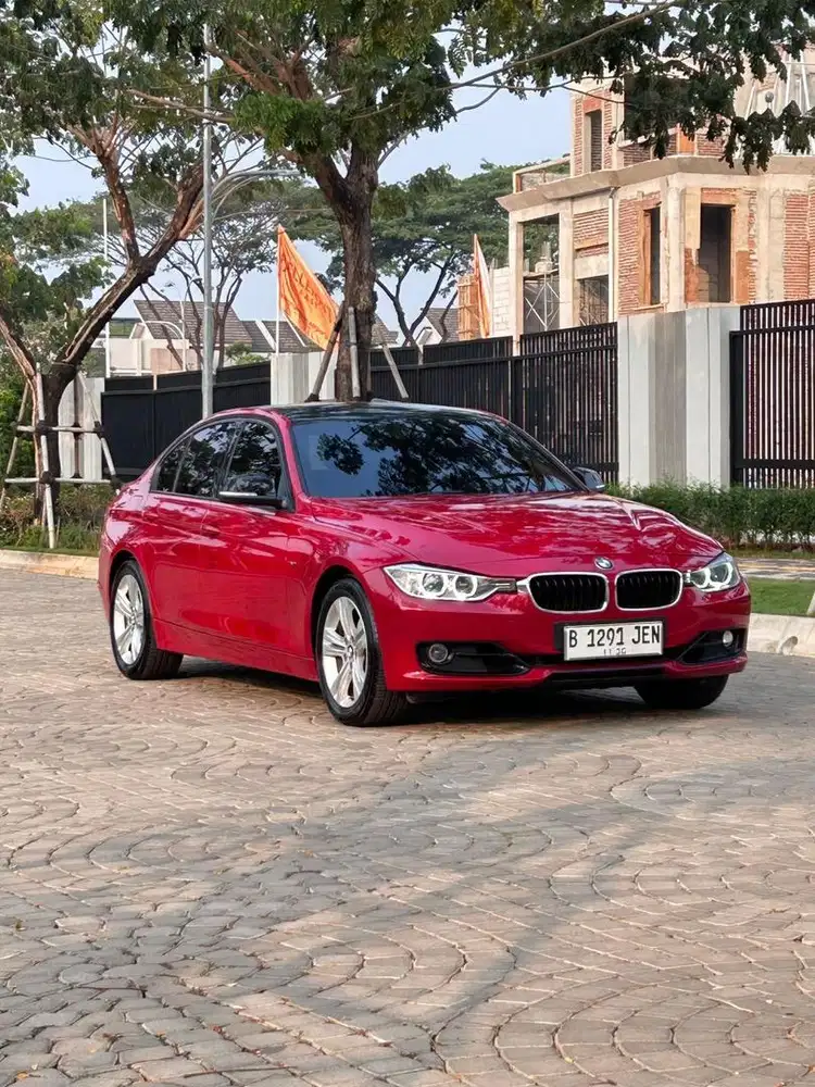 BMW 320i F30 Sport 2013 - Ganjil - Automatic - BMW 320i 2013