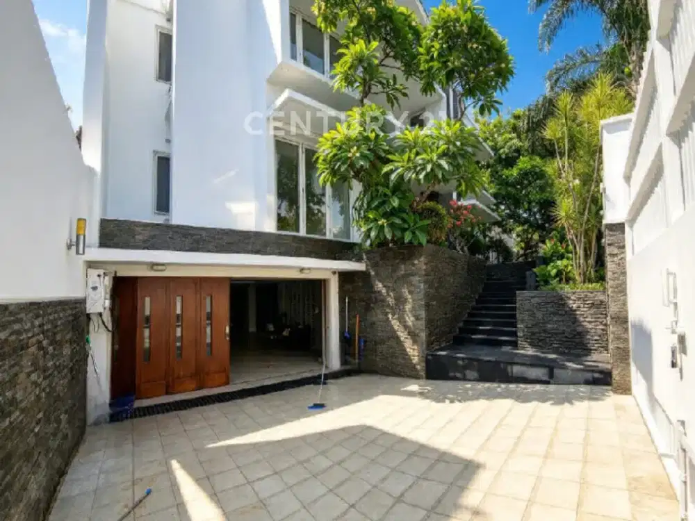 Exclusive Luxury House For Rent – Pondok Indah, Jakarta Selatan