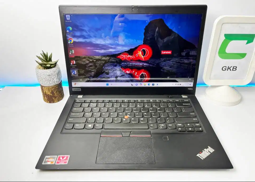 Laptop Lenovo Thinkpad Ryzen 7 Ram 16gb Ssd 512gb VGA 2gb Gaming Editi