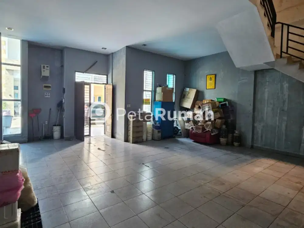 DIJUAL VILLA JALAN LOTUS KOMPLEK GRAND CEMARA ASRI (vincent)