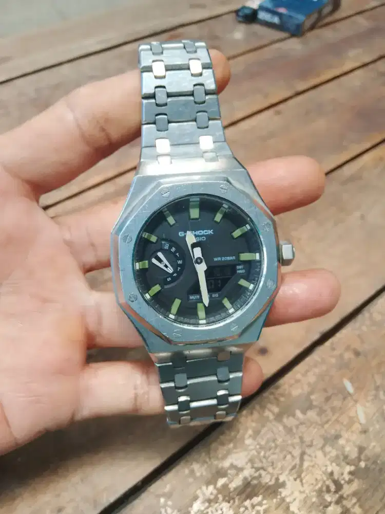 Jam tangan merek G-Shock jual santai