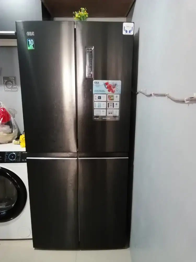 Kulkas GEA 4 pintu