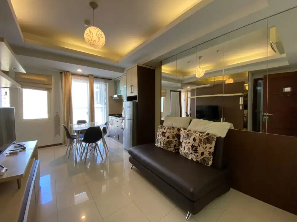 Sewa 2BR Furnished Cakep di Apartemen Royal Mediterania Garden, View Central Park