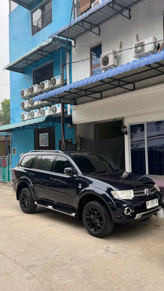 MITSUBISHI PAJERO SPORT V6 2015