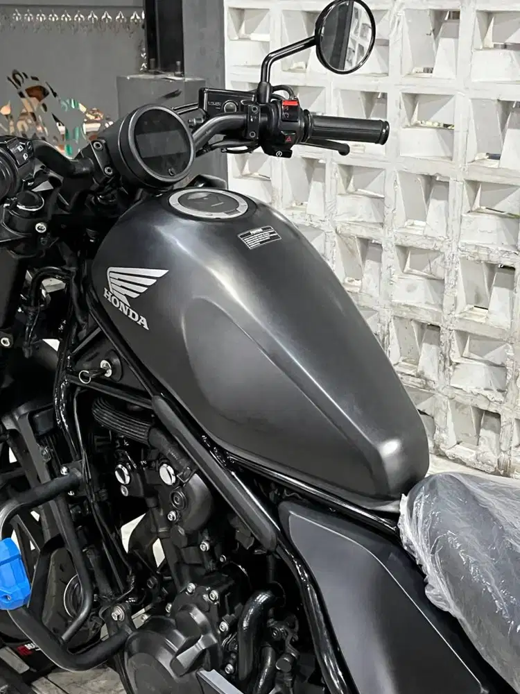 MOGE PREMIUM HONDA REBEL 500 MATTE BLACK