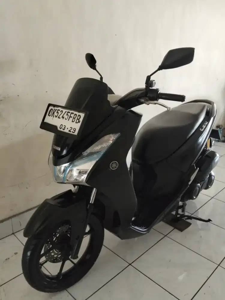 DP 2,4 JT/ BUNGA MENURUN 2% / YAMAHA LEXI 125 TAHUN 2019